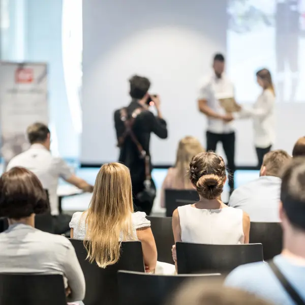 reconocimiento oficial